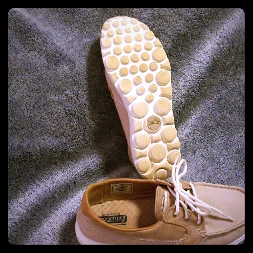 Skechers